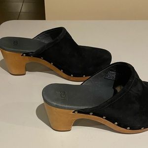 Ugg Suede Clogs
